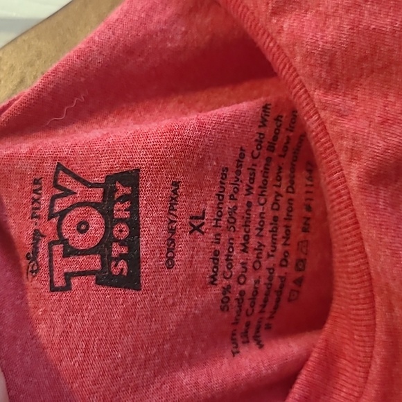 Pizza Planet Men's Tee - Picture 3 of 4